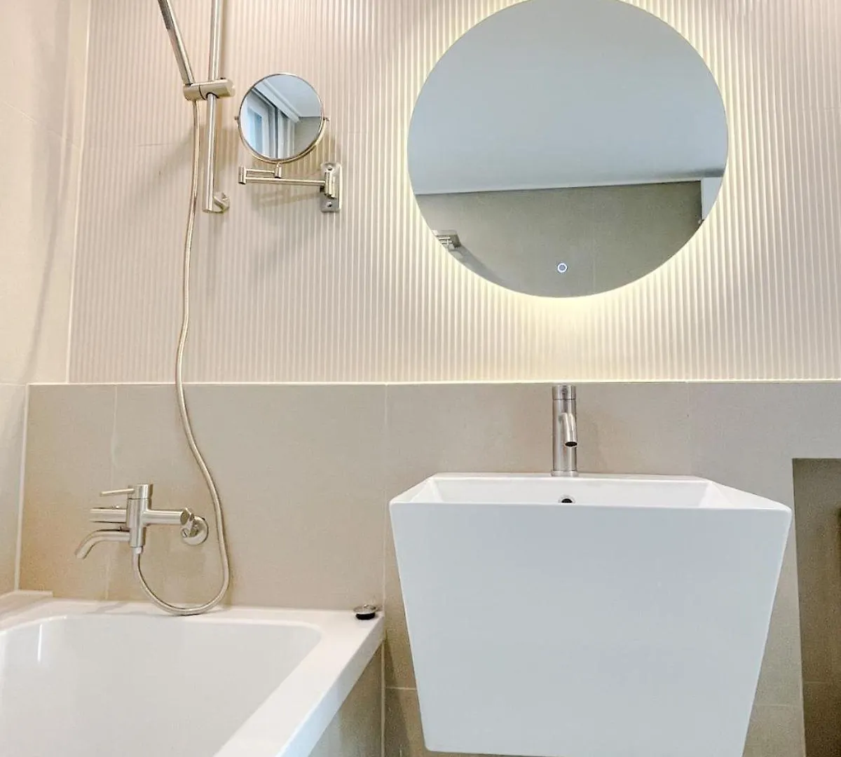 4Br Designer House In Hongdae Apartment Seoul
